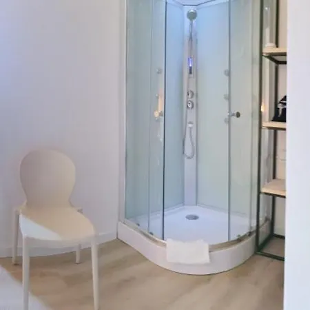 Acquachiara Center With Parking Inside Foresteria * Iseo