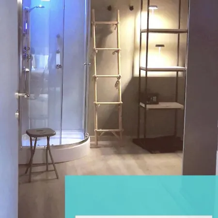 Acquachiara Center With Parking Inside Foresteria Iseo
