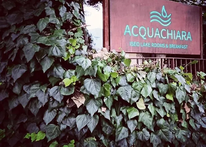 Nocleg ze śniadaniem Acquachiara Center With Parking Inside Foresteria Iseo