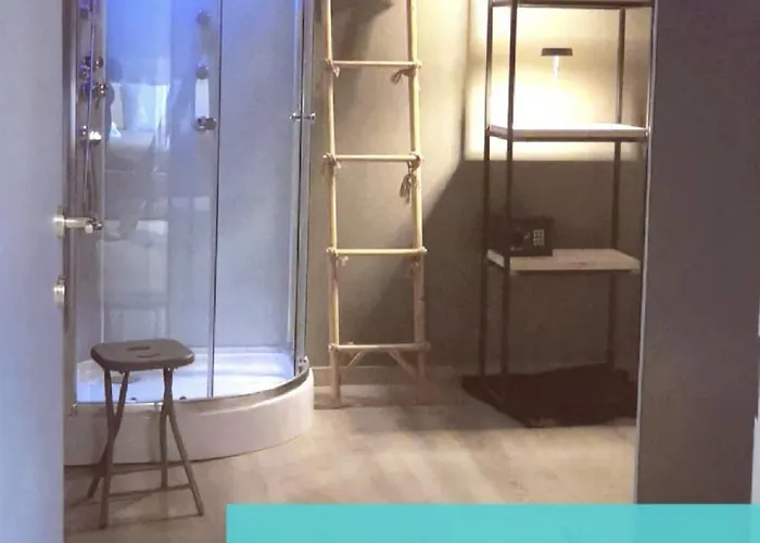 Acquachiara Center With Parking Inside Foresteria Iseo